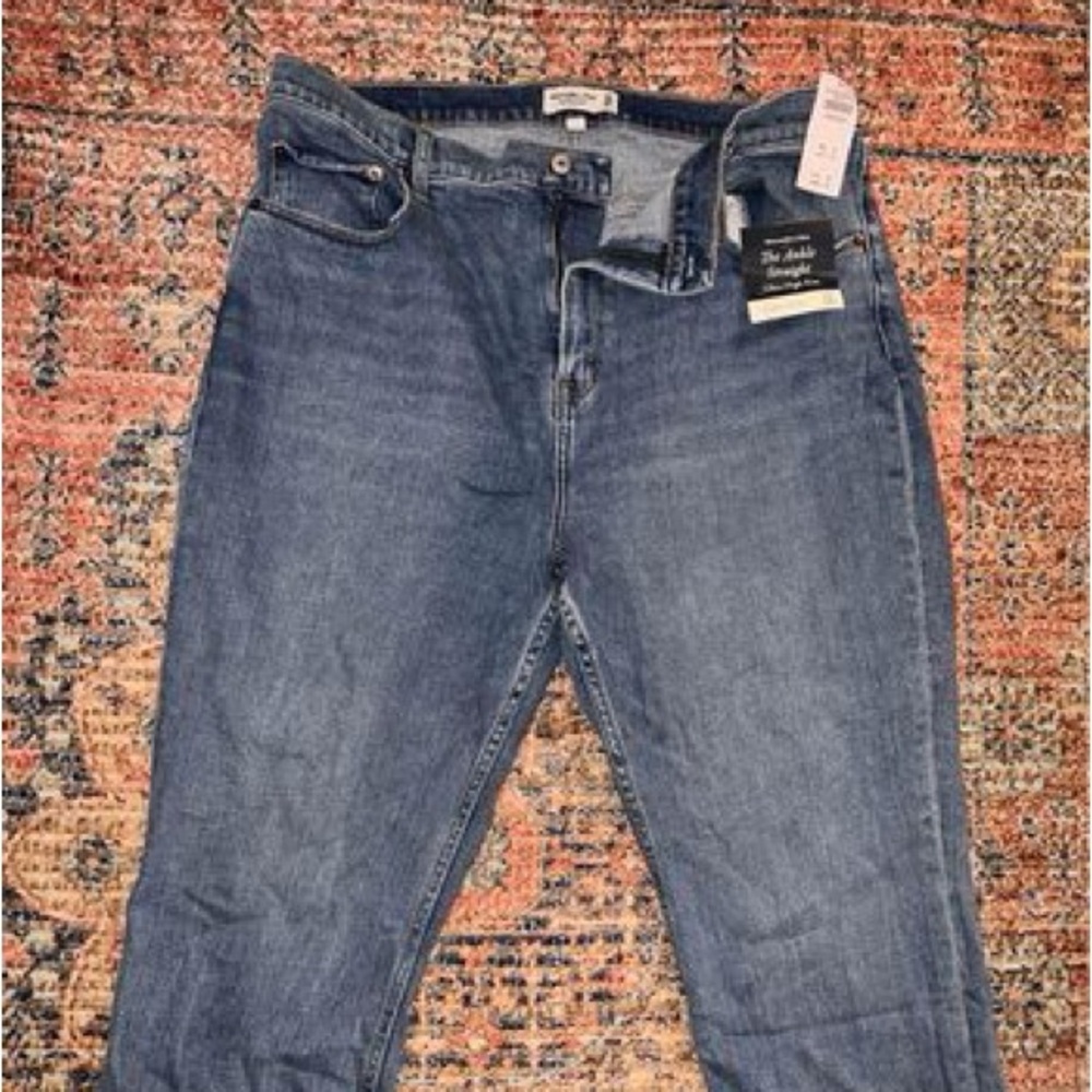 Abercrombie curve love jeans